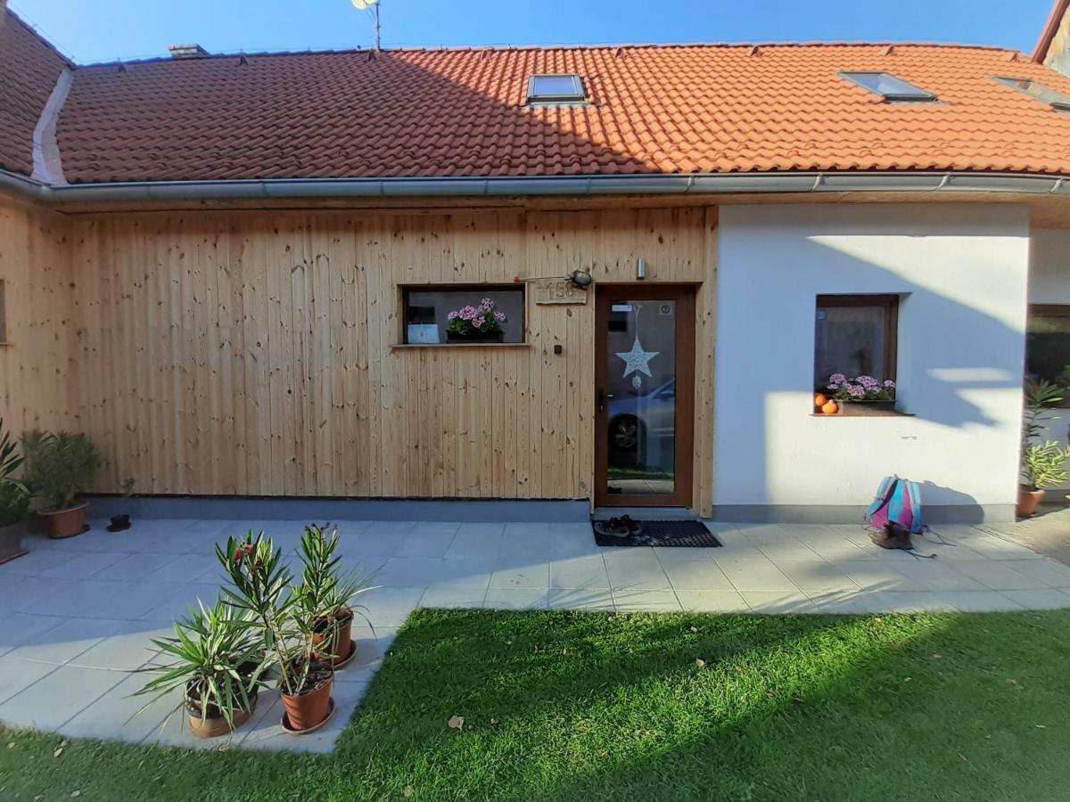 Vidiecky apartmán Kubo Pavčina Lehota Exterior foto